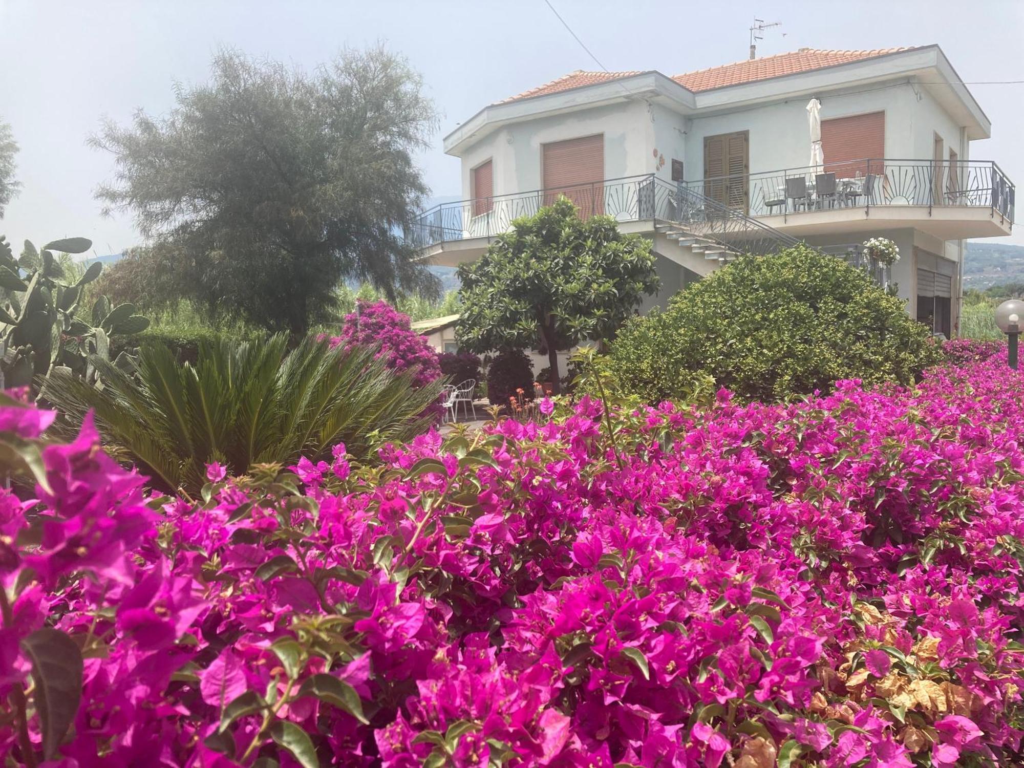 Villa Con Piscina Esclusiva Vista Etna Маскали Екстериор снимка